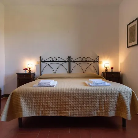 In Tuscan Hills Βίλα