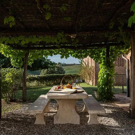 In Tuscan Hills * Σιένα