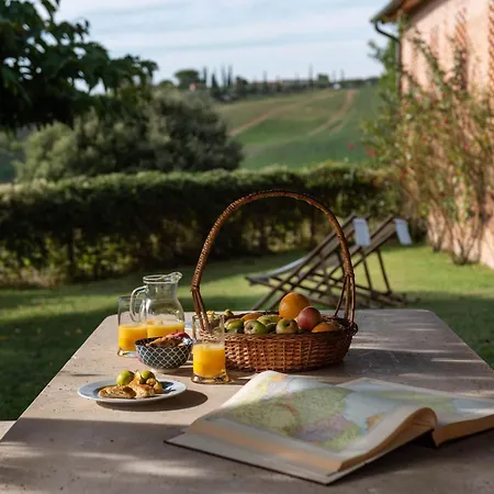 In Tuscan Hills Willa *